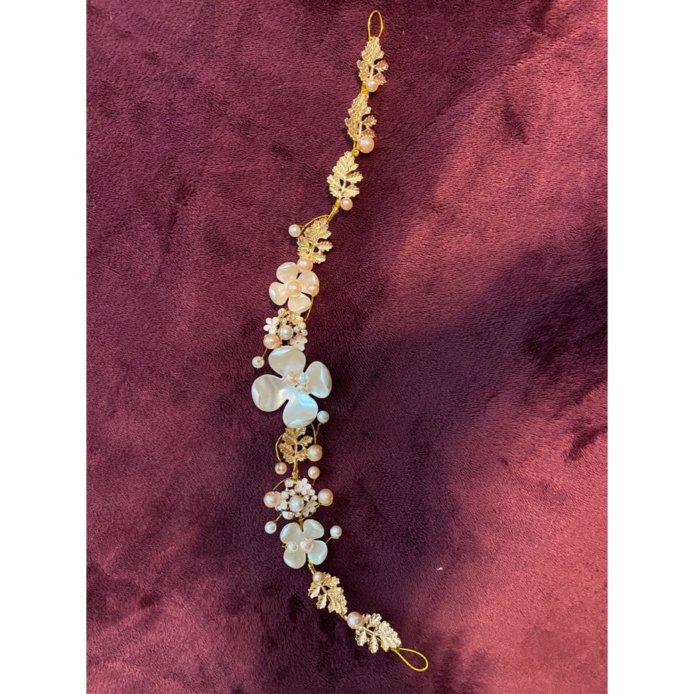 Wedding accessories